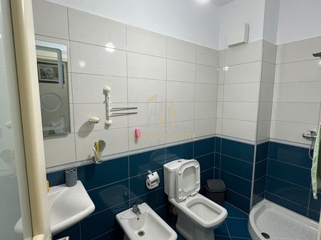 Shitet  apartament 2+1+ Parkim ne Astir.