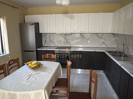 Appartamento 1+1 in affitto a Laprak/Prezzo: 50.000 Leke/mese