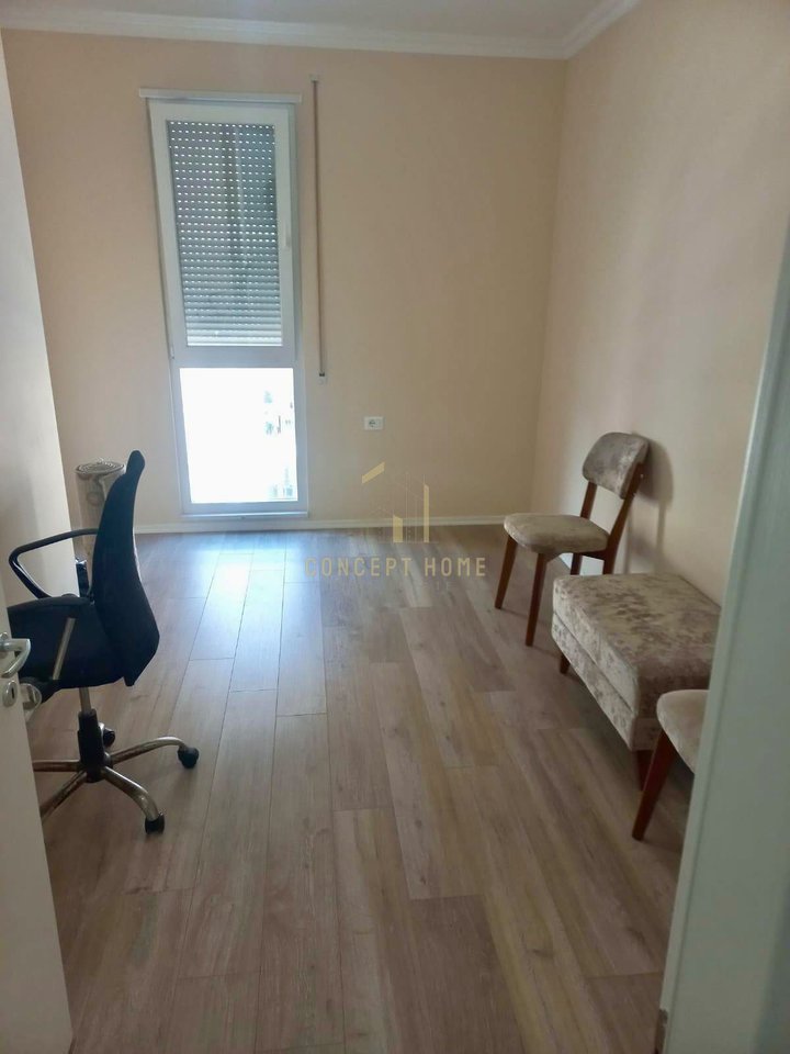 Apartment 2+1 for rent at Univers City