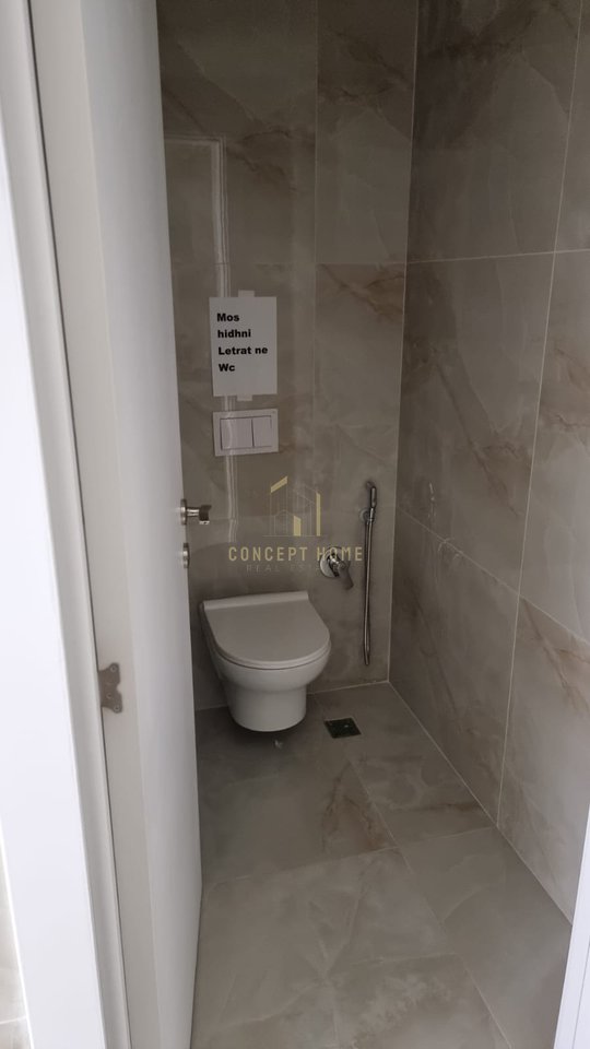 Business Premises For Rent on Rruga e Dibrës, Tirana - 2550€ | 227 m²