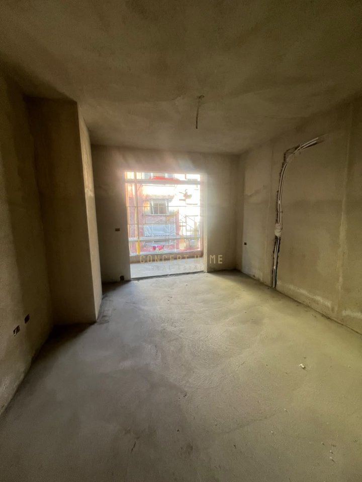 Apartment 2+1+2 for Sale in Brryl