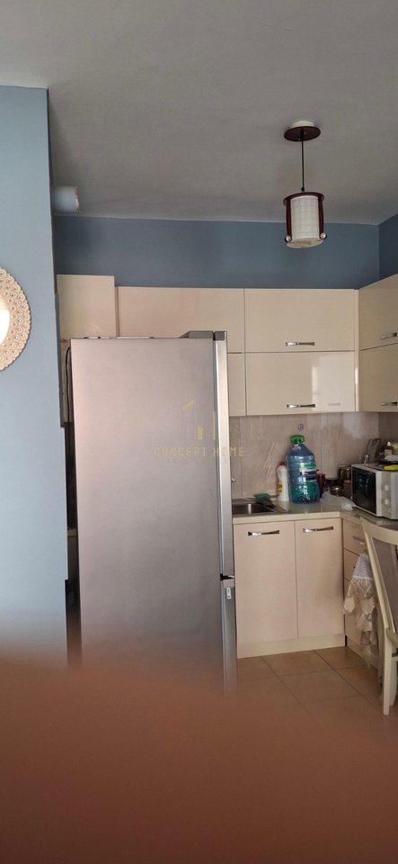 Jepet me qera Apartament 2+1 ne Astir