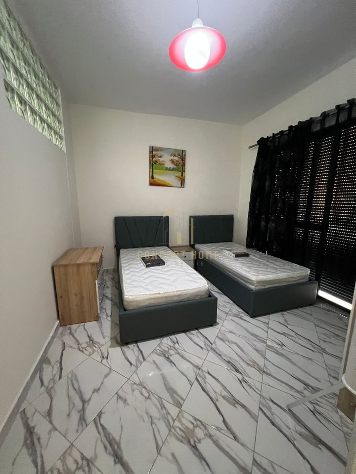 Shitet  apartament 2+1+ Parkim ne Astir.