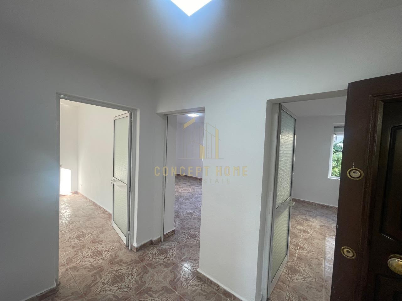 Affittasi appartamento 2+1 a 5 Maj