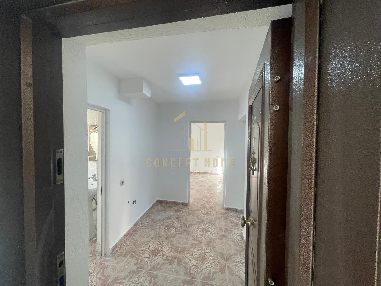 Affittasi appartamento 2+1 a 5 Maj