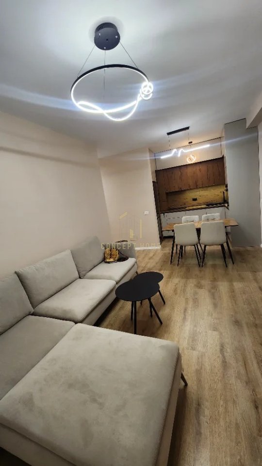 Appartamento 2+1 in affitto a Univers City/Prezzo: 55.000 Lek