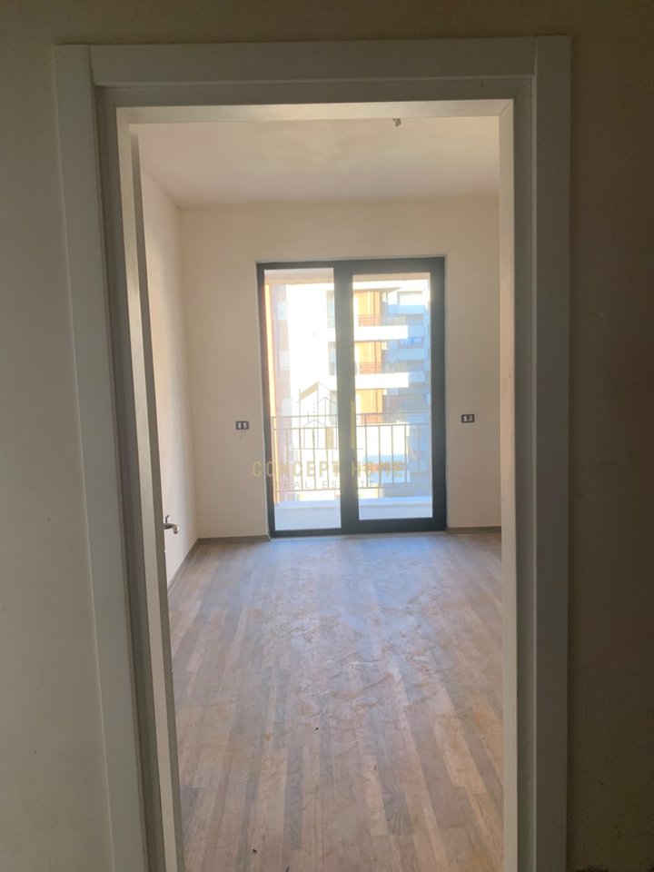 Appartamento 2+1+2+posto auto in affitto ad Astir