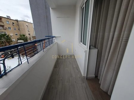 Affittasi appartamento 1+1 a Zogu i zi