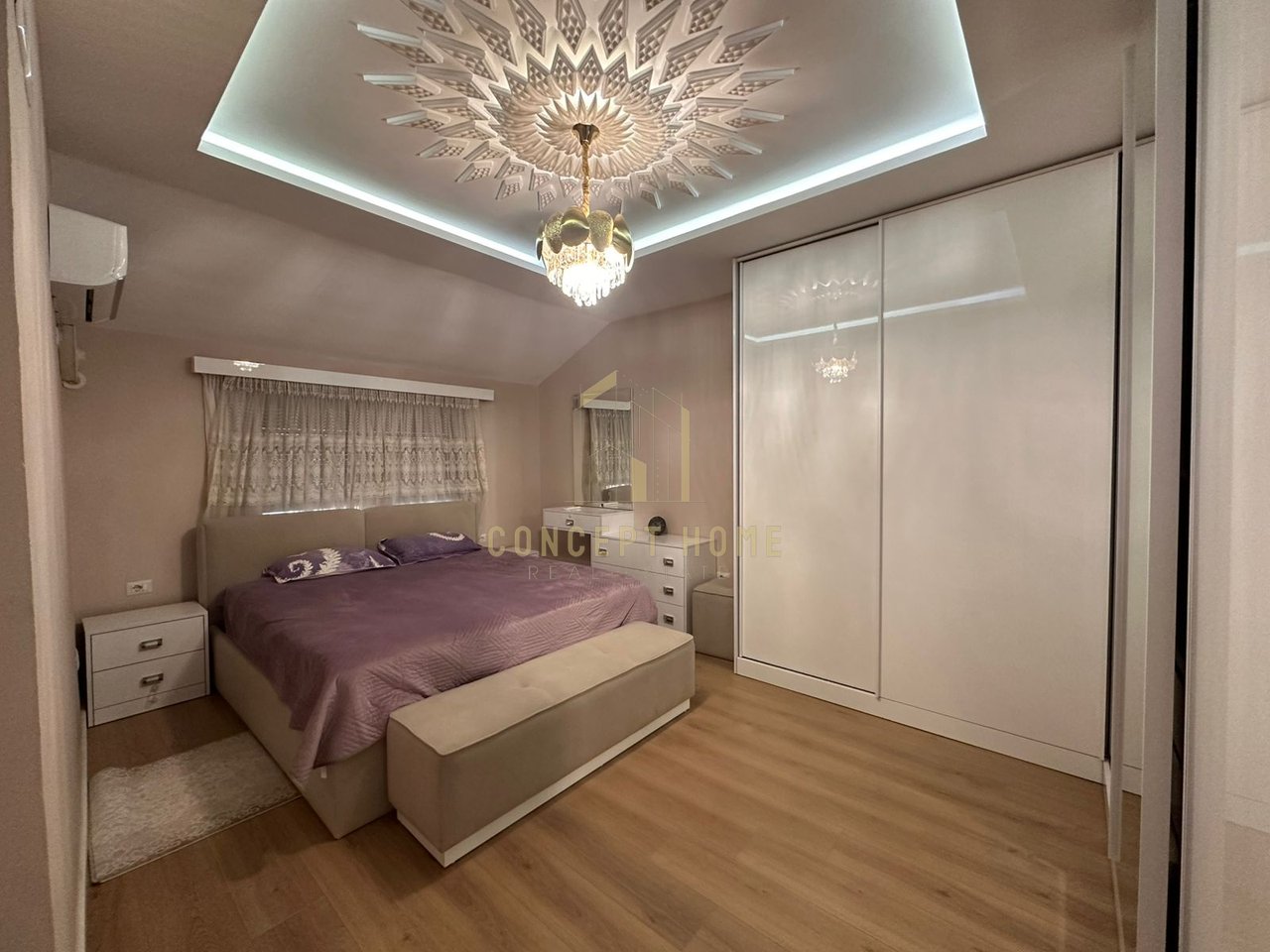 Appartamento 2+1 in Affitto a Xhamlliku, Tirana - 700€ | 80 m²