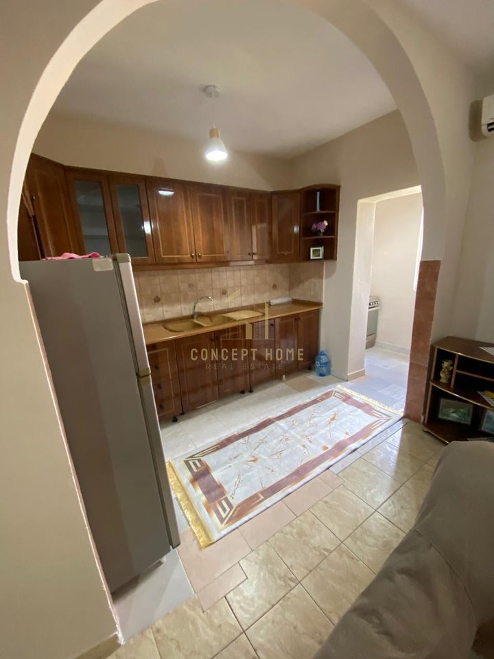 Jepet me qera apartament 2+1 tek Rr.Elbasanit