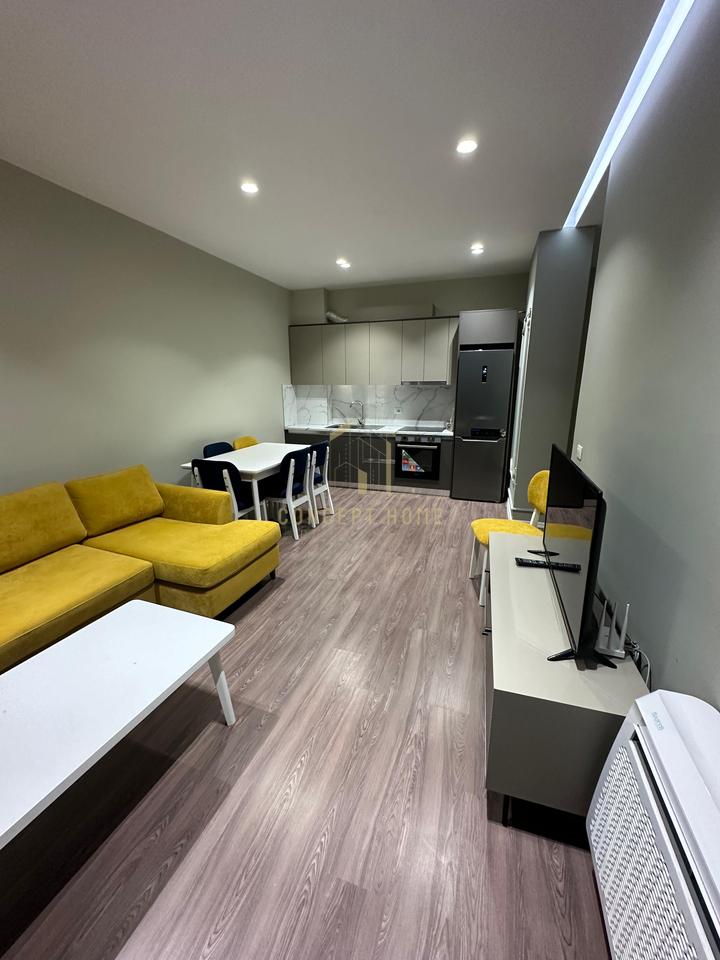 Apartament Modern 2+1 Me Qira në Kamez, Tiranë - 50.000 Lekë | 95 m²