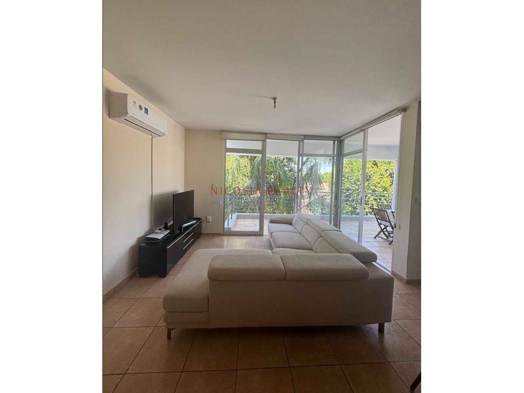 2 bedroom apartment is available in  Palouriotisa
