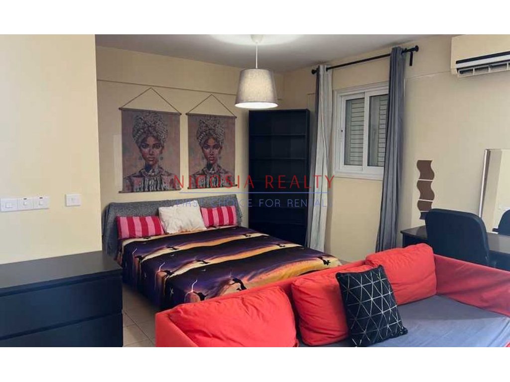 Studio is available in Lykavitos