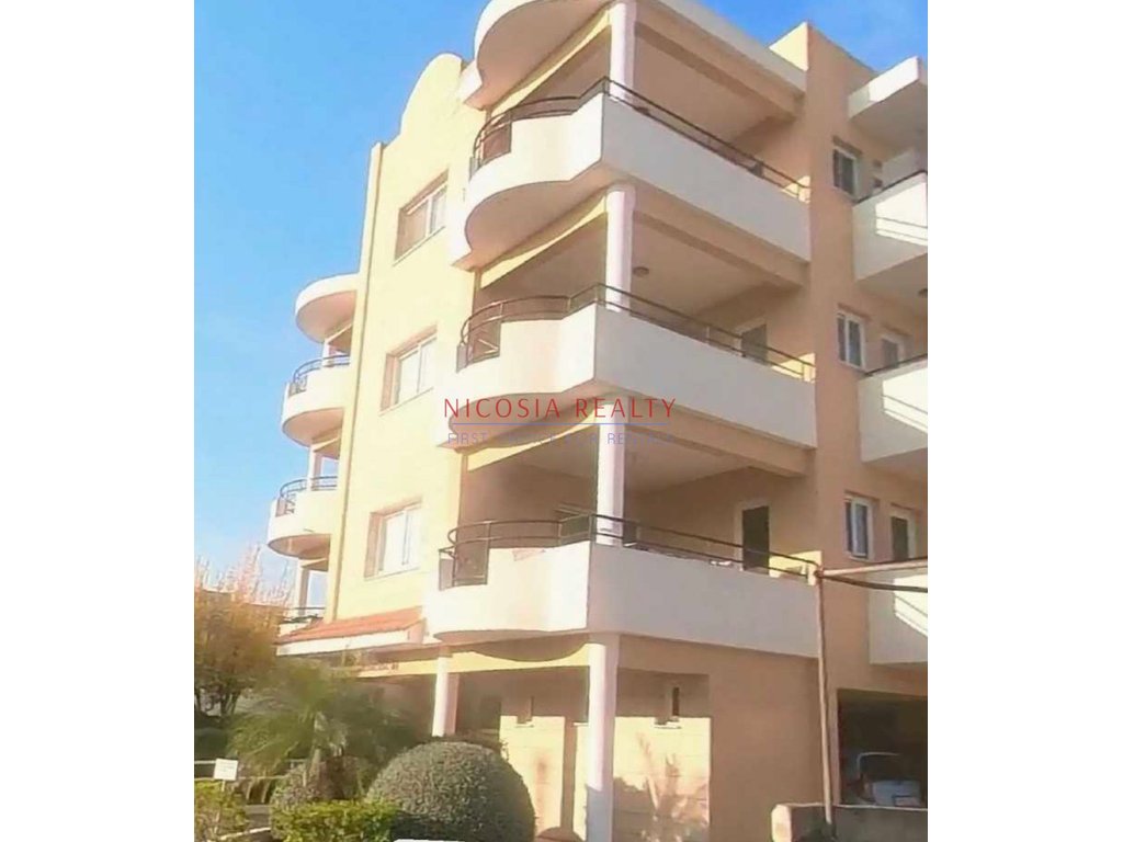 3 bedroom apartment is available in Strovolos