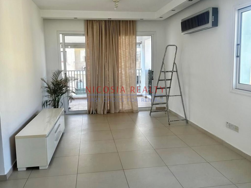 2 Bedroom Apartment in Pallouriotissa