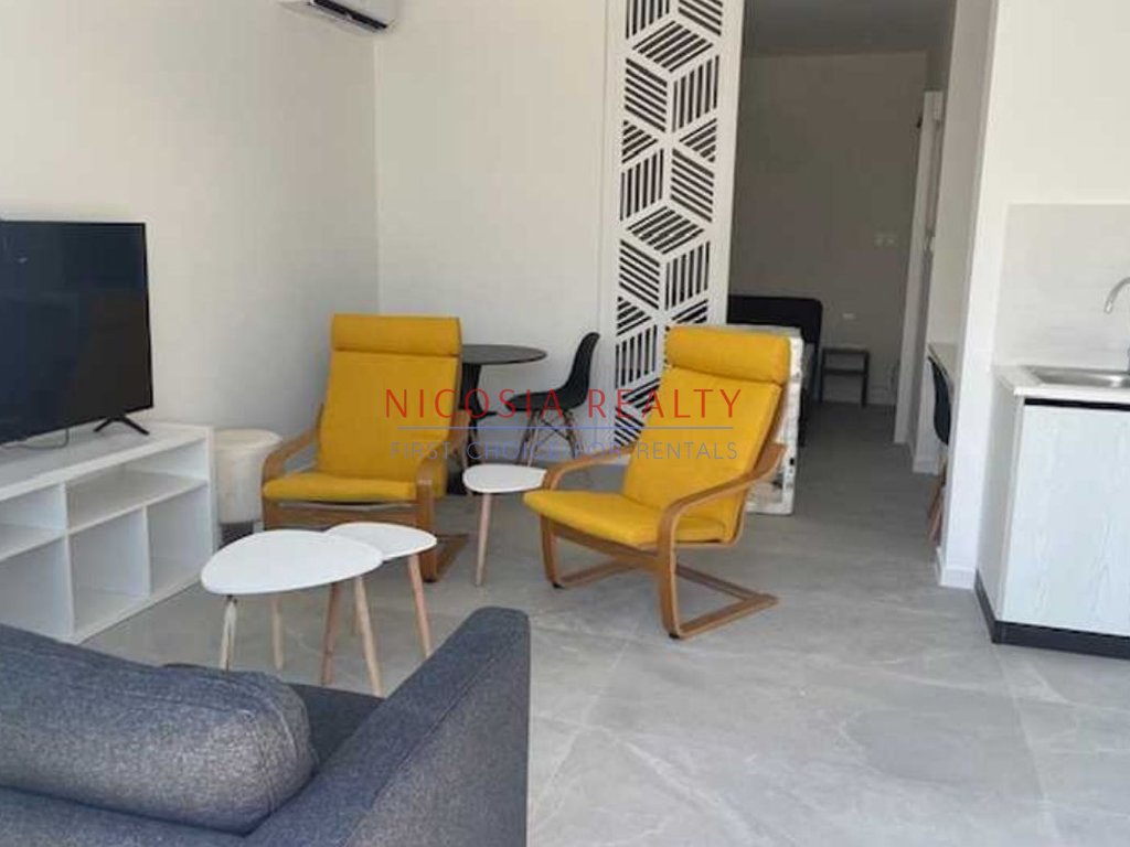 Studio apartment in Engkomi