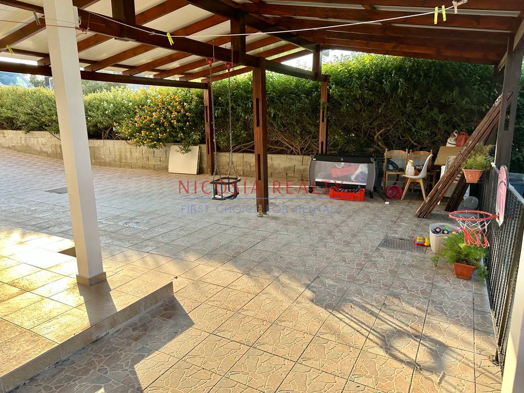 3 Bedroom Ground Floor Apartment in Stelmek