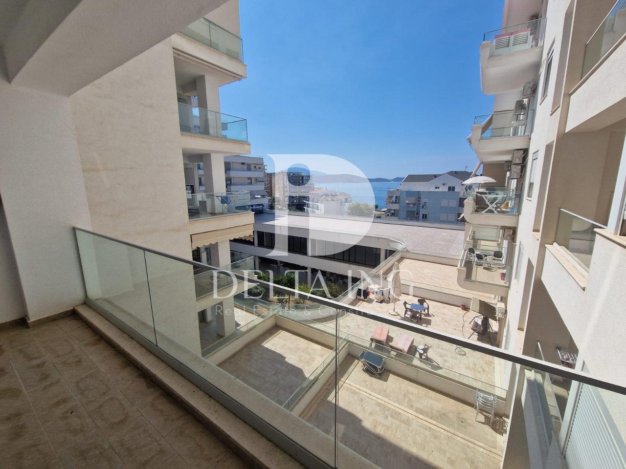 Apartment 2+1 with sea view for sale in Sarandë