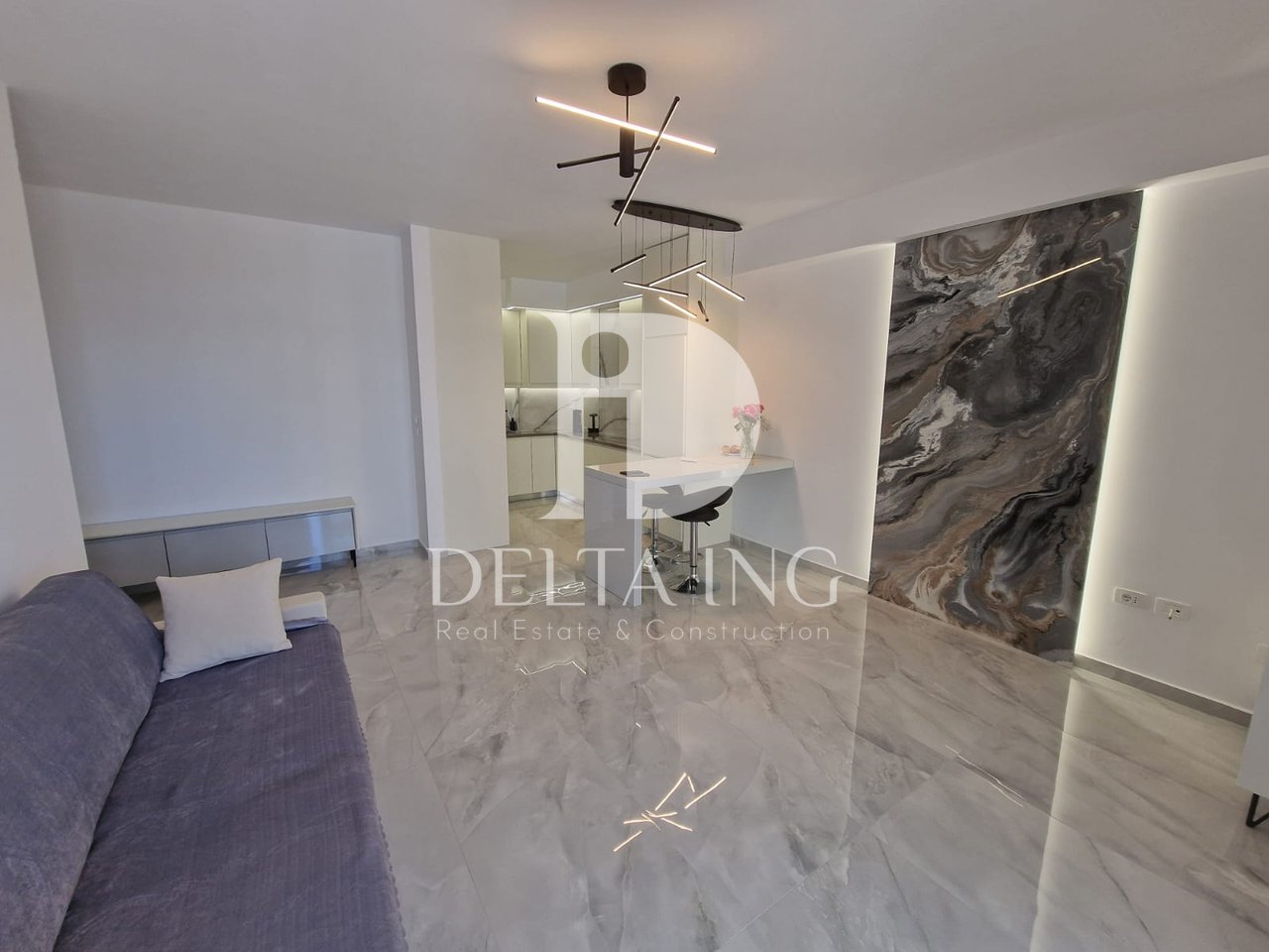 Apartment 2+1 with sea view for sale in Sarandë