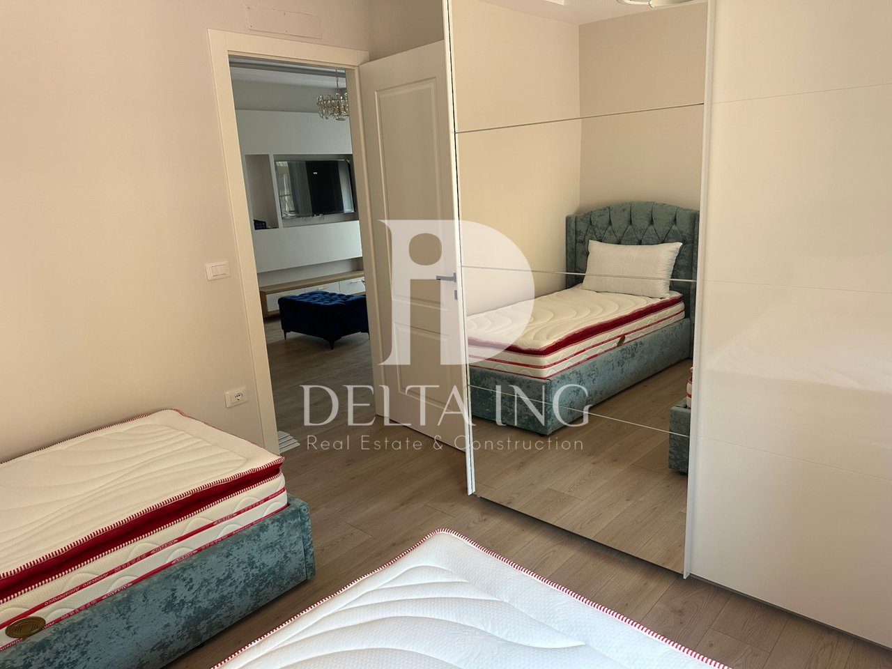 Appartamento 2+1 in vendita a Vlora in via Dhimitër Konomi, vicino all'Hotel Donantelo