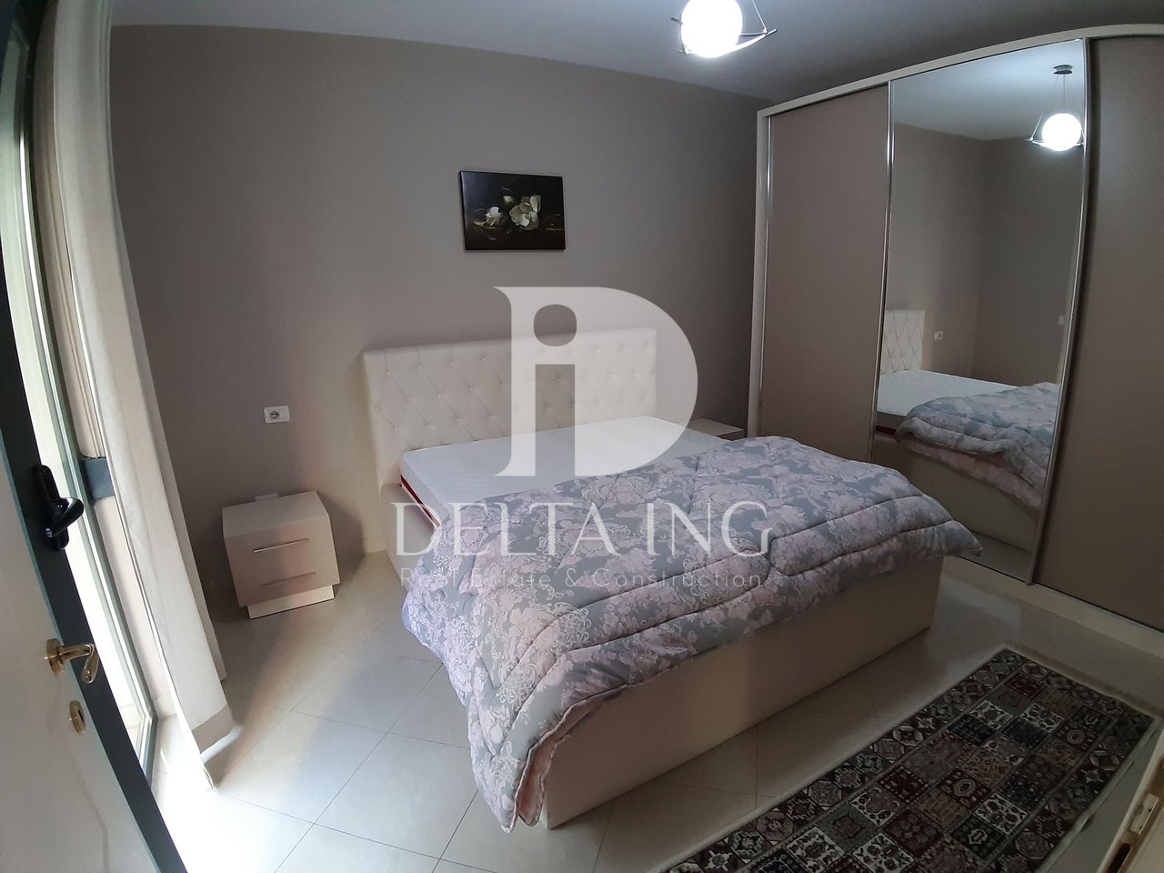Jepet me Qira Apartament 1+1 në Rrugën e Kosovarëve, pranë Le Bon