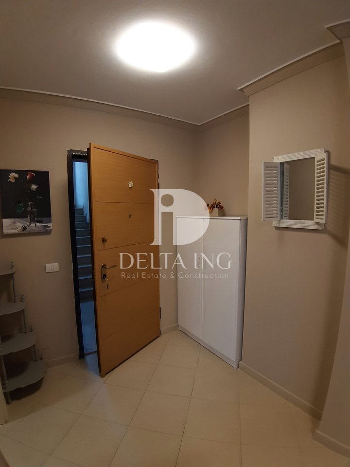 Jepet me Qira Apartament 1+1 në Rrugën e Kosovarëve, pranë Le Bon
