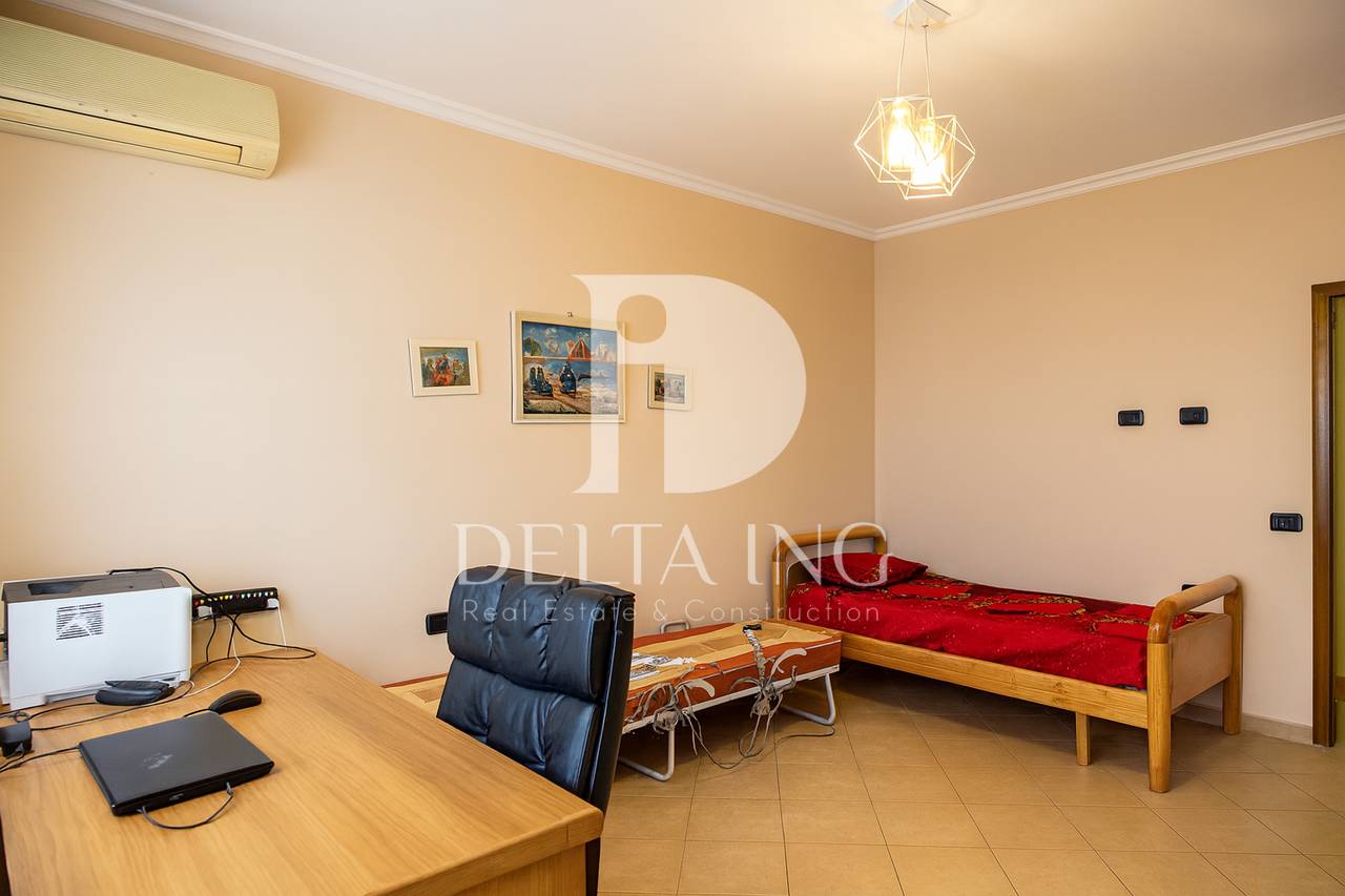 Apartment 2+1 for sale near the Aquadrom Swimming Pools Complex, by the Lake Dam