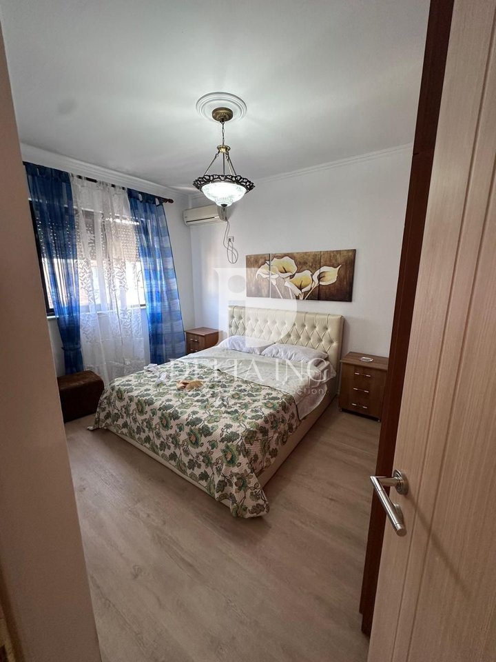 Shitet Apartament 2+1 në Rrugën “Bardhyl”, Unaza e Vogël, Tiranë