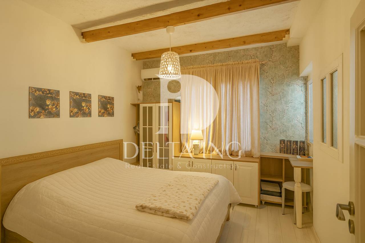 Shitet Apartament në rrugën "Ferit Xhajko", pranë Restorant Durrësi
