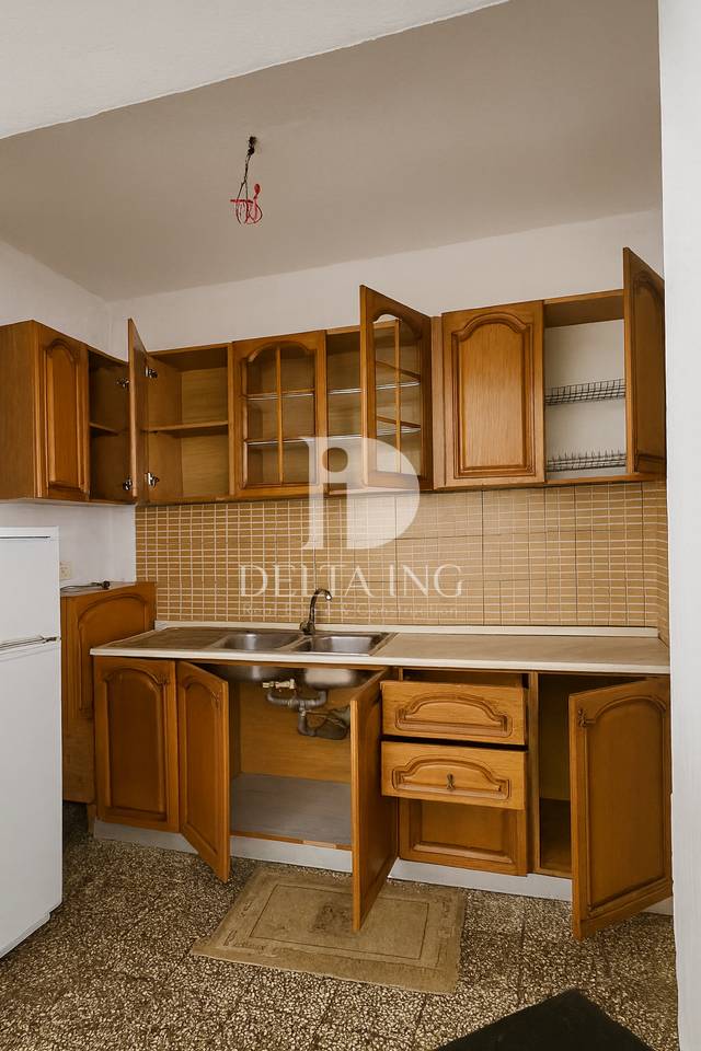 Shitet Apartament 1+1 tek Pazari i Ri, Rruga Tefta Tashko, Tiranë