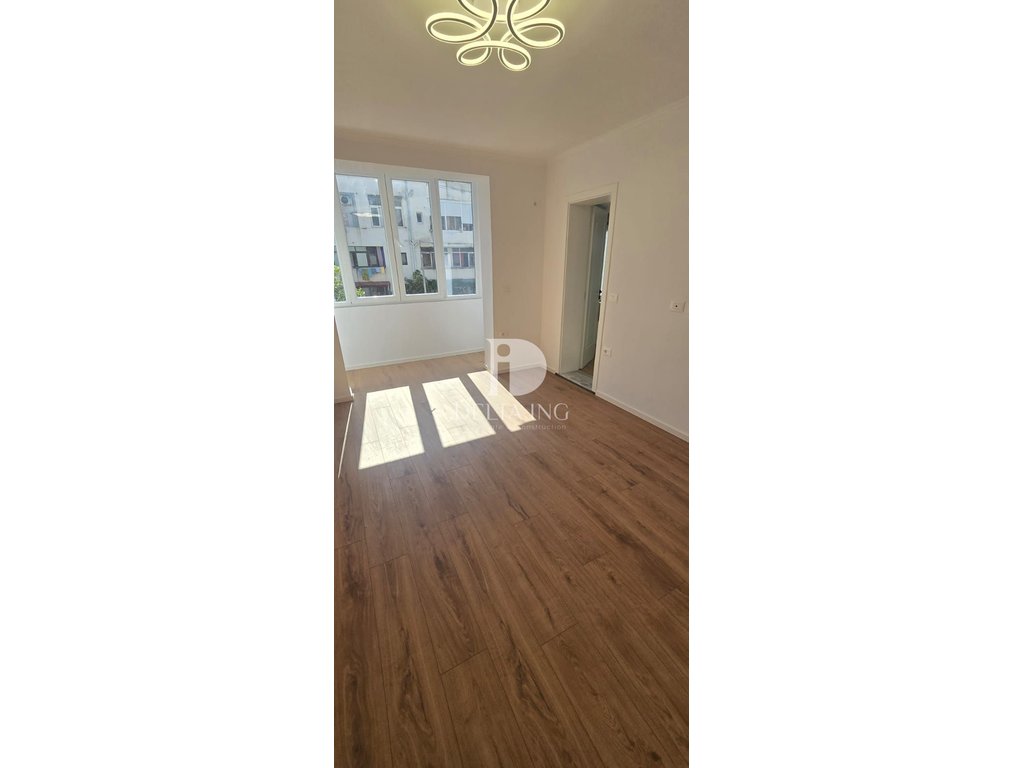 SHITET GARSONIERE – RR. MYSLYM SHYRI, TIRANË