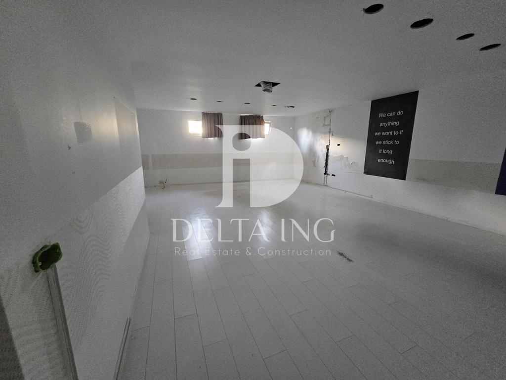 MAGAZINË ME QIRA – DOMJE (PRANË RRUGËS KRYESORE)