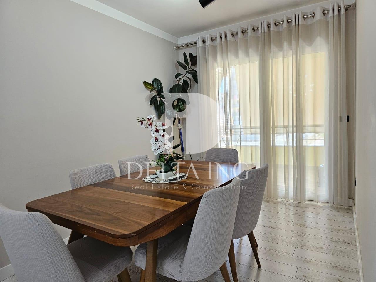 Vendesi appartamento 2+1+2 ad Astir – vicino a Villa L