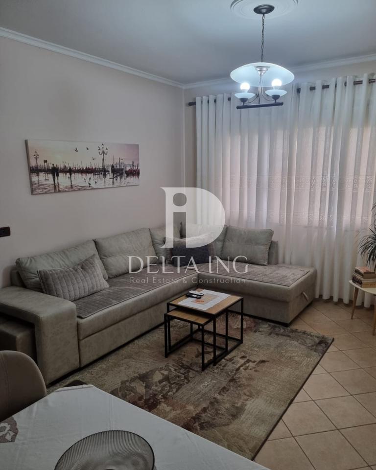 Jepet me Qira Apartament 1+1 –  Rruga "Petro Nini Luarasi”, Tiranë