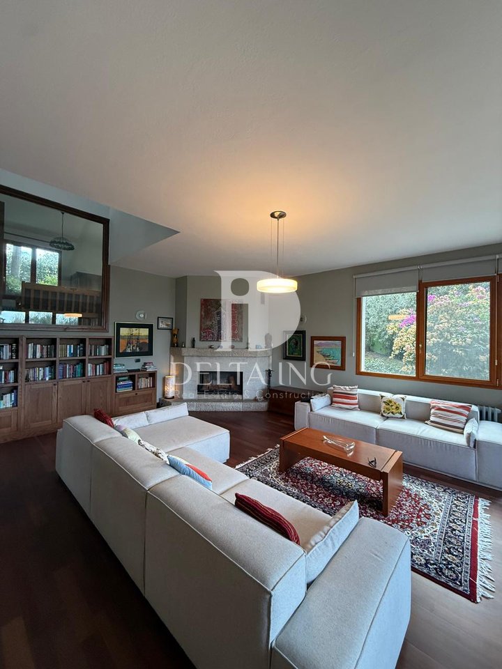 Jepet me Qira Vilë 4-Katëshe – Liqeni i Farkës, “Te Tre Vilat”