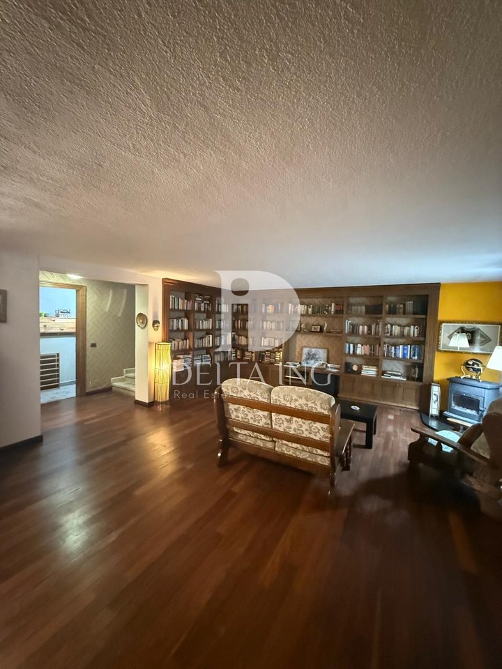 Jepet me Qira Vilë 4-Katëshe – Liqeni i Farkës, “Te Tre Vilat”