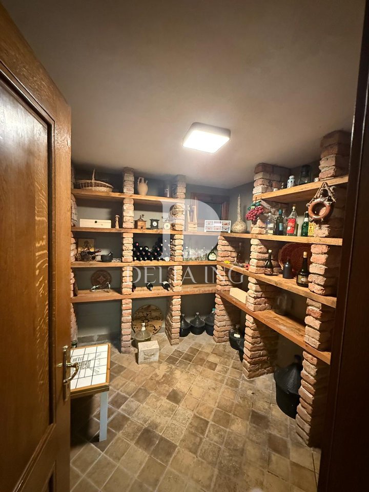 Jepet me Qira Vilë 4-Katëshe – Liqeni i Farkës, “Te Tre Vilat”