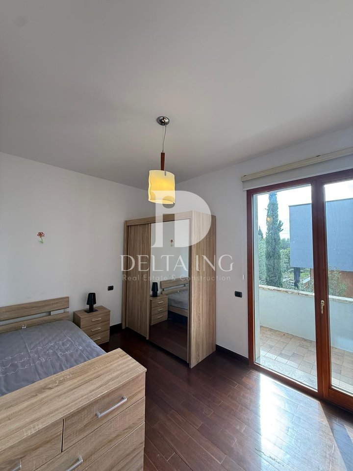 Jepet me Qira Vilë 4-Katëshe – Liqeni i Farkës, “Te Tre Vilat”