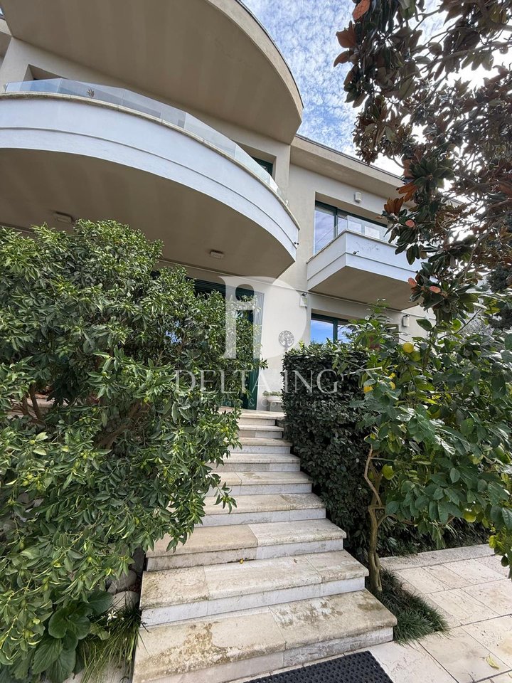 Jepet me Qira Vilë 4-Katëshe – Liqeni i Farkës, “Te Tre Vilat”