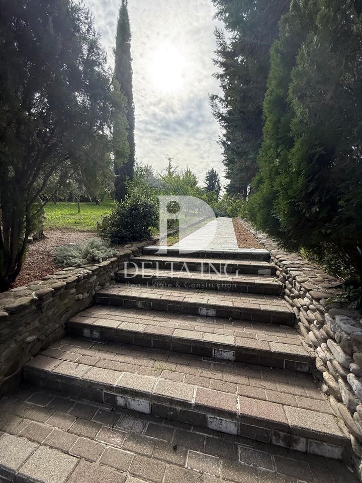 Jepet me Qira Vilë 4-Katëshe – Liqeni i Farkës, “Te Tre Vilat”