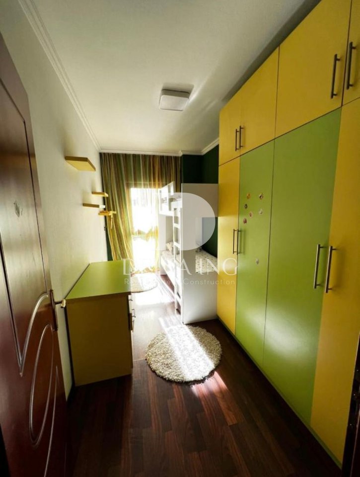 Jepet me Qira Apartament 2+1 – Rruga Him Kolli (Midis Myslym Shyrit & Rrugës së Kavajës)