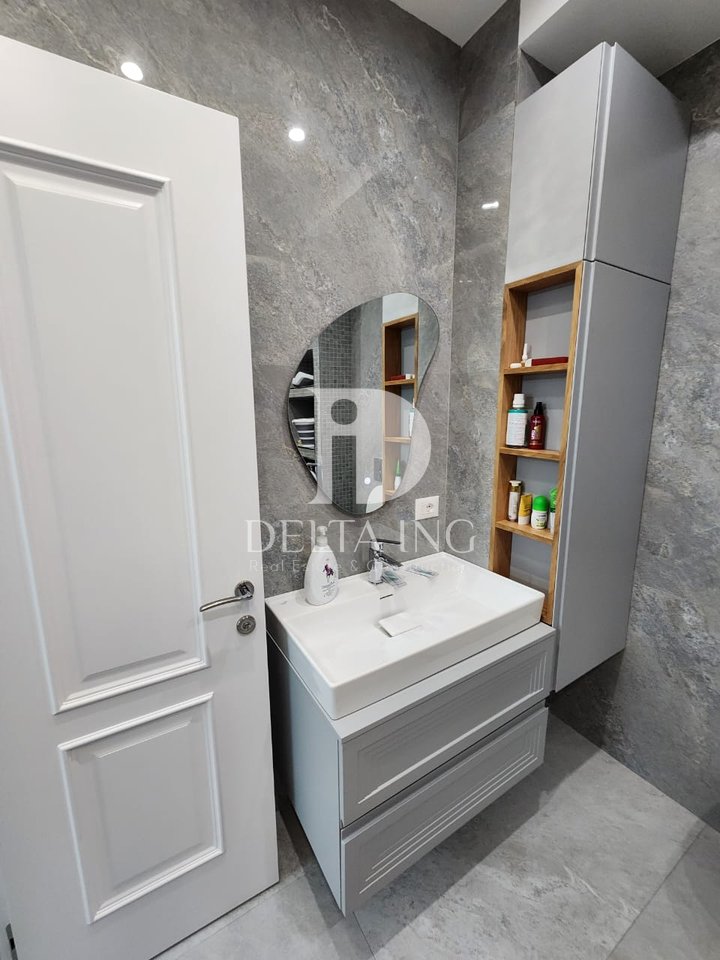 Shitet Apartament 2+1+2 – Tregu i Ri Elektrik, Tiranë