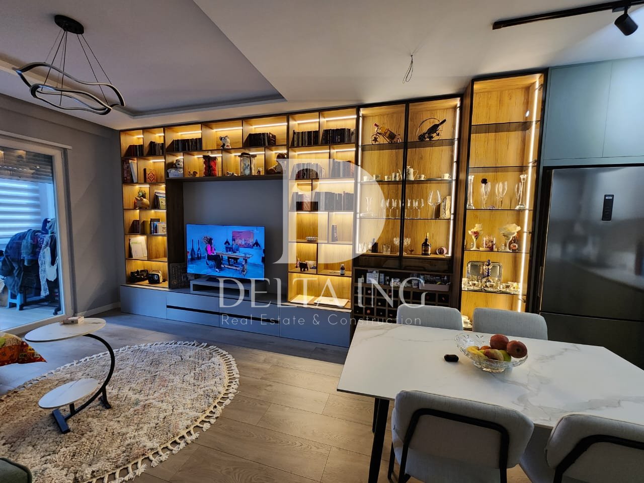 Shitet Apartament 2+1+2 – Tregu i Ri Elektrik, Tiranë