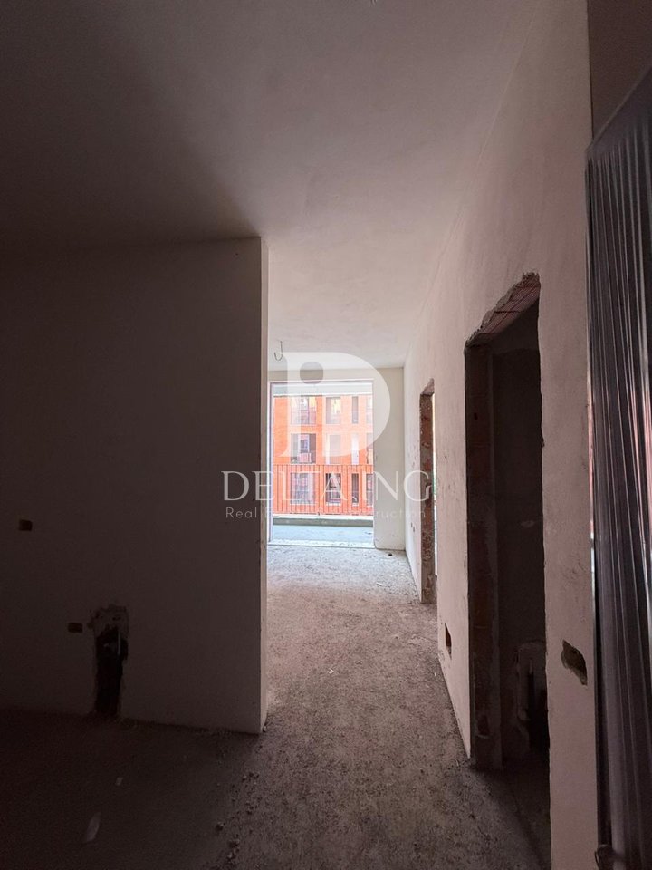Shitet Apartament 1+1 me Verandë– Siri Kodra, Tiranë