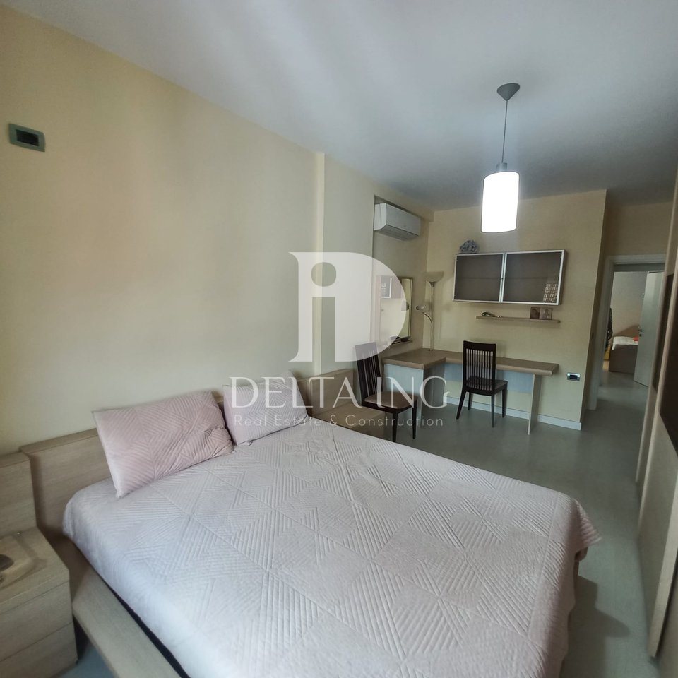 Jepet me Qira Apartament 2+1 – Komuna e Parisit, pranë Bllokut