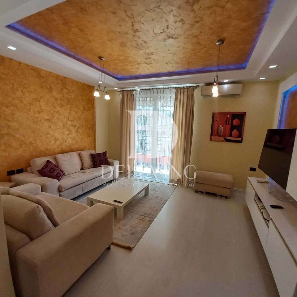 Jepet me Qira Apartament 2+1 – Komuna e Parisit, pranë Bllokut