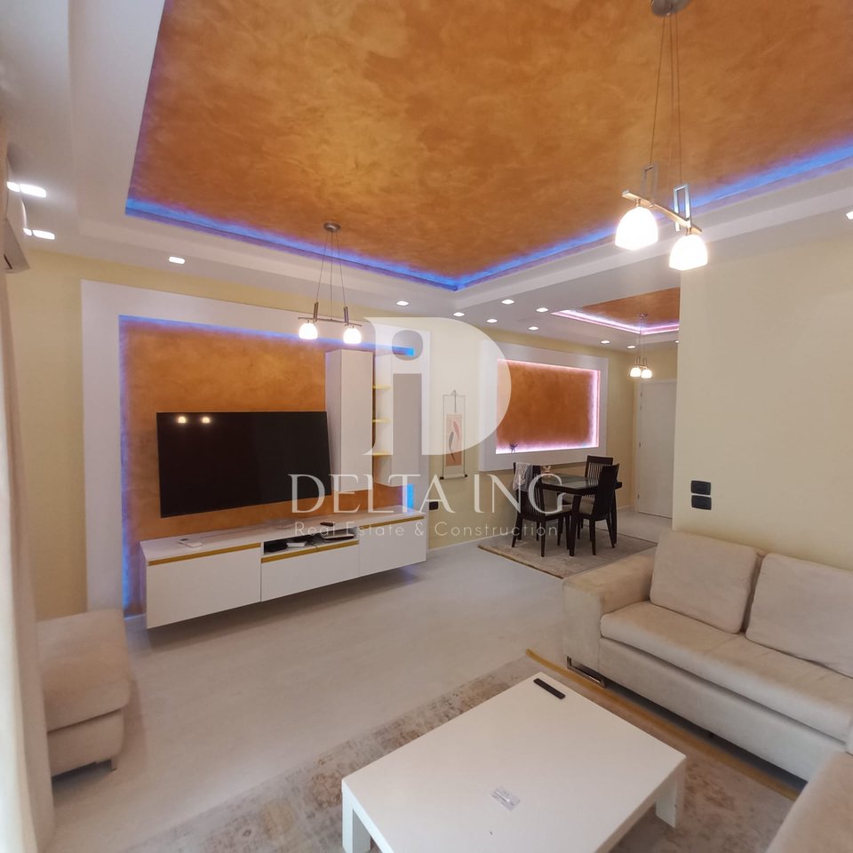 Jepet me Qira Apartament 2+1 – Komuna e Parisit, pranë Bllokut