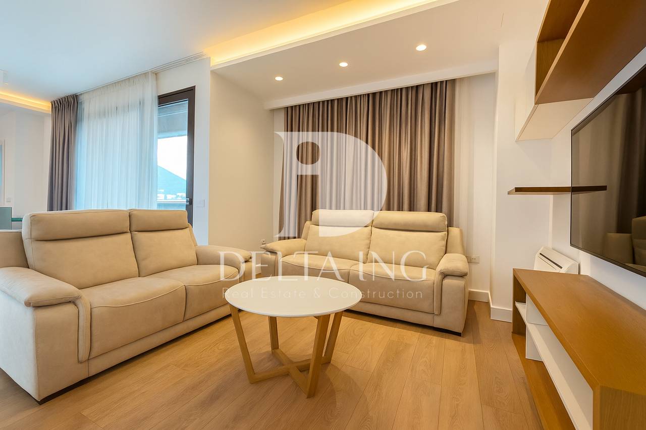 Jepet me Qira Duplex Modern 3+1+3 tek Rruga e Barrikadave