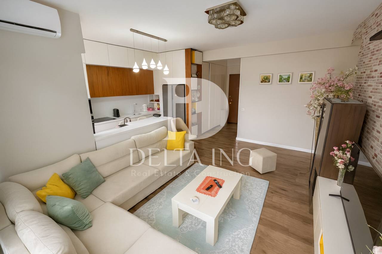 Shitet Apartament në Qendrën Tregtare Kristal, Komuna e Parisit