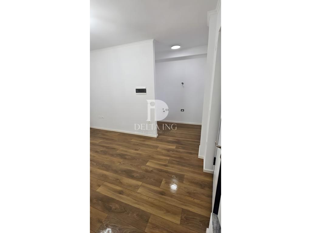 SHITET GARSONIERE – RR. SULEJMAN DELVINA, TIRANË